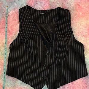 Black and White Buttoned Crop Vest
